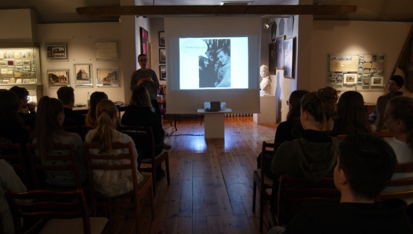 Po co nam przeszłość ?